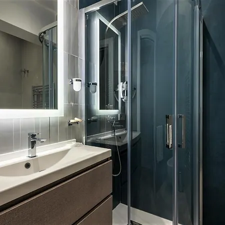 Petit Hotel 4*