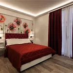 Petit Hotel 4*