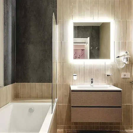 Petit Hotell Prato (Prato)