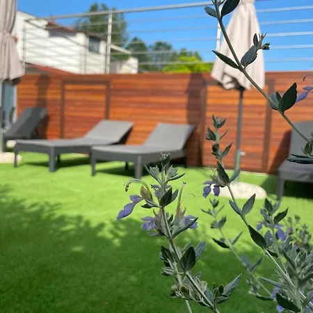 Petit Hotell Prato (Prato)